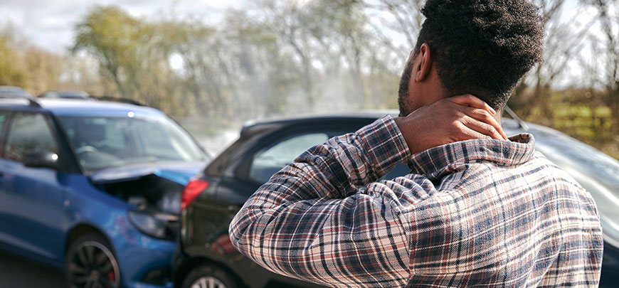 patient needing neck pain treatment in Napa after an auto accident